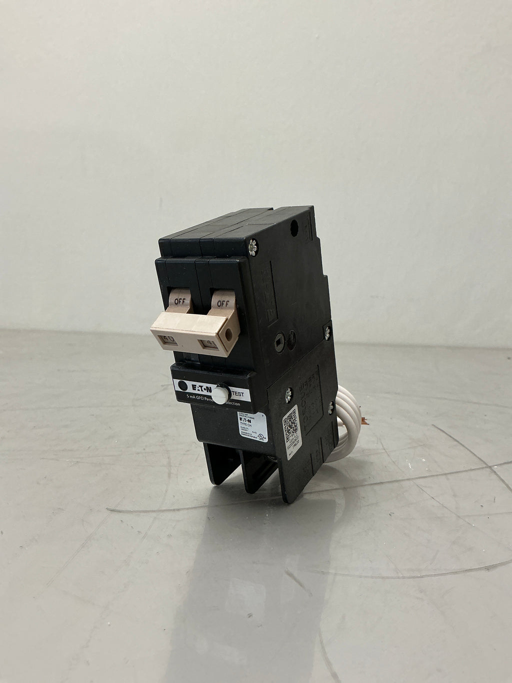 New Eaton CHFN240GF 2 Pole, 40 Amps, 120/240 Volt Circuit Breaker