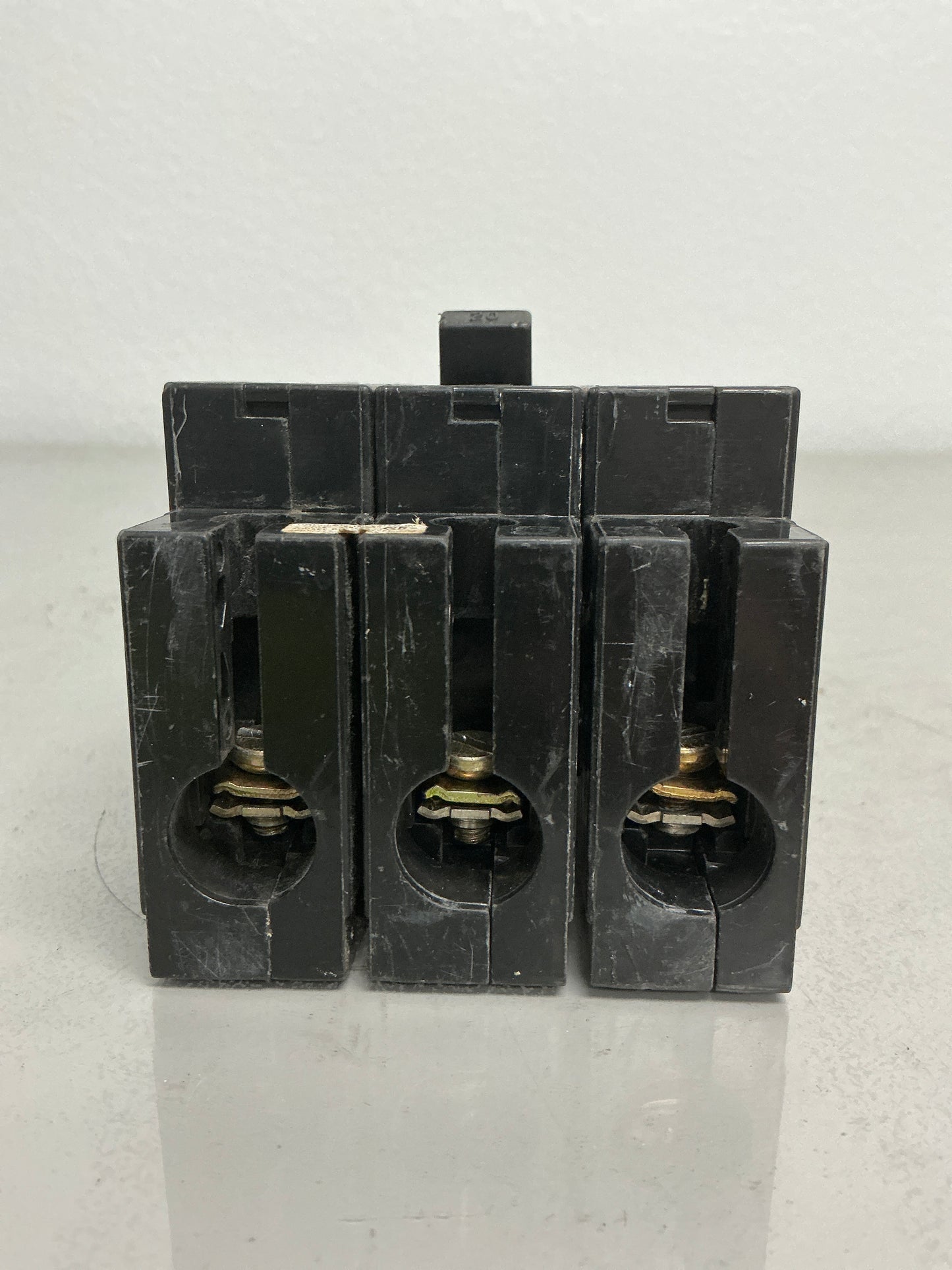 Used Square D EH34020 3 Pole, 20 Amps, 480 Volts