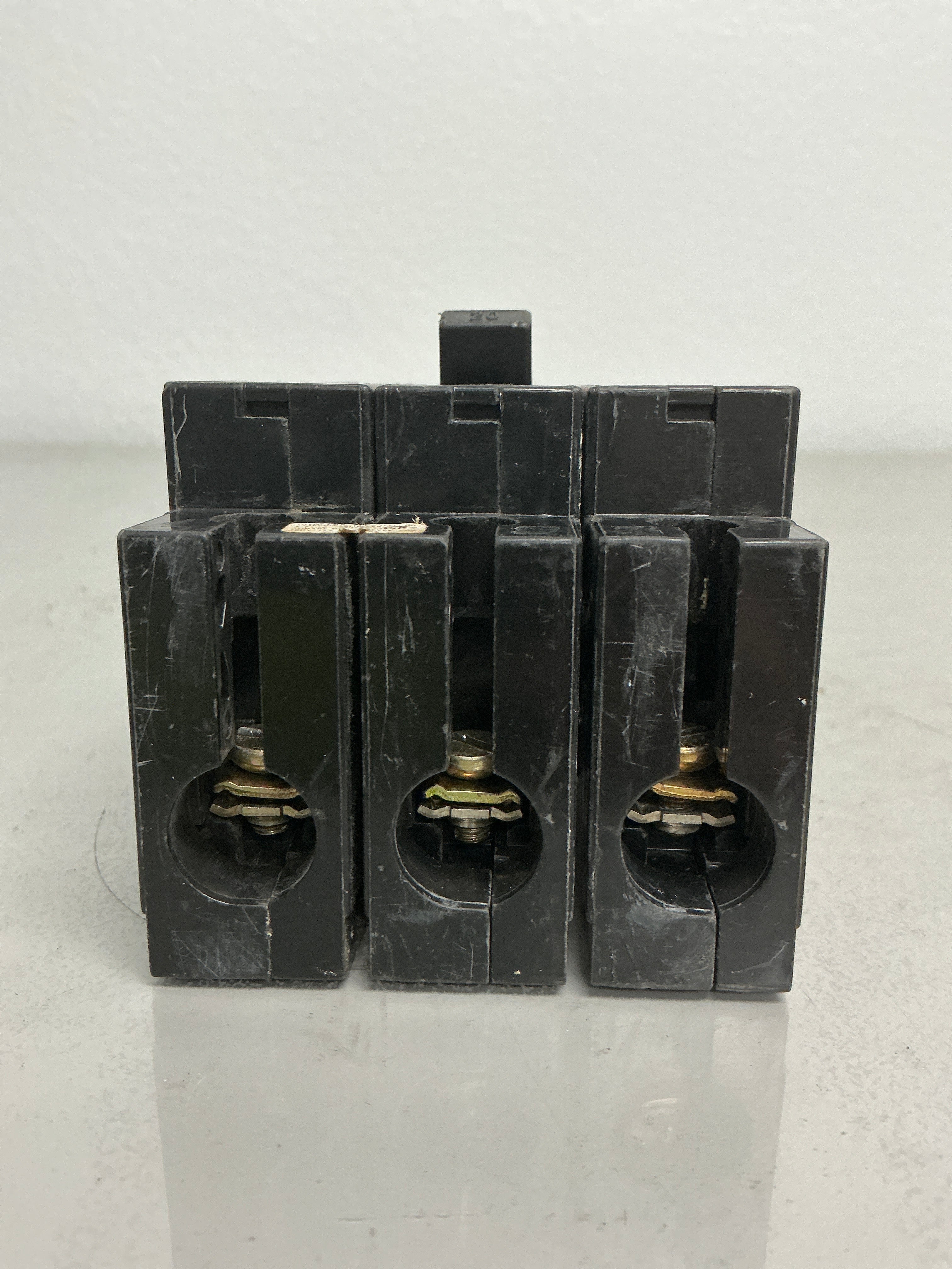 Used Square D EH34020 3 Pole, 20 Amps, 480 Volts