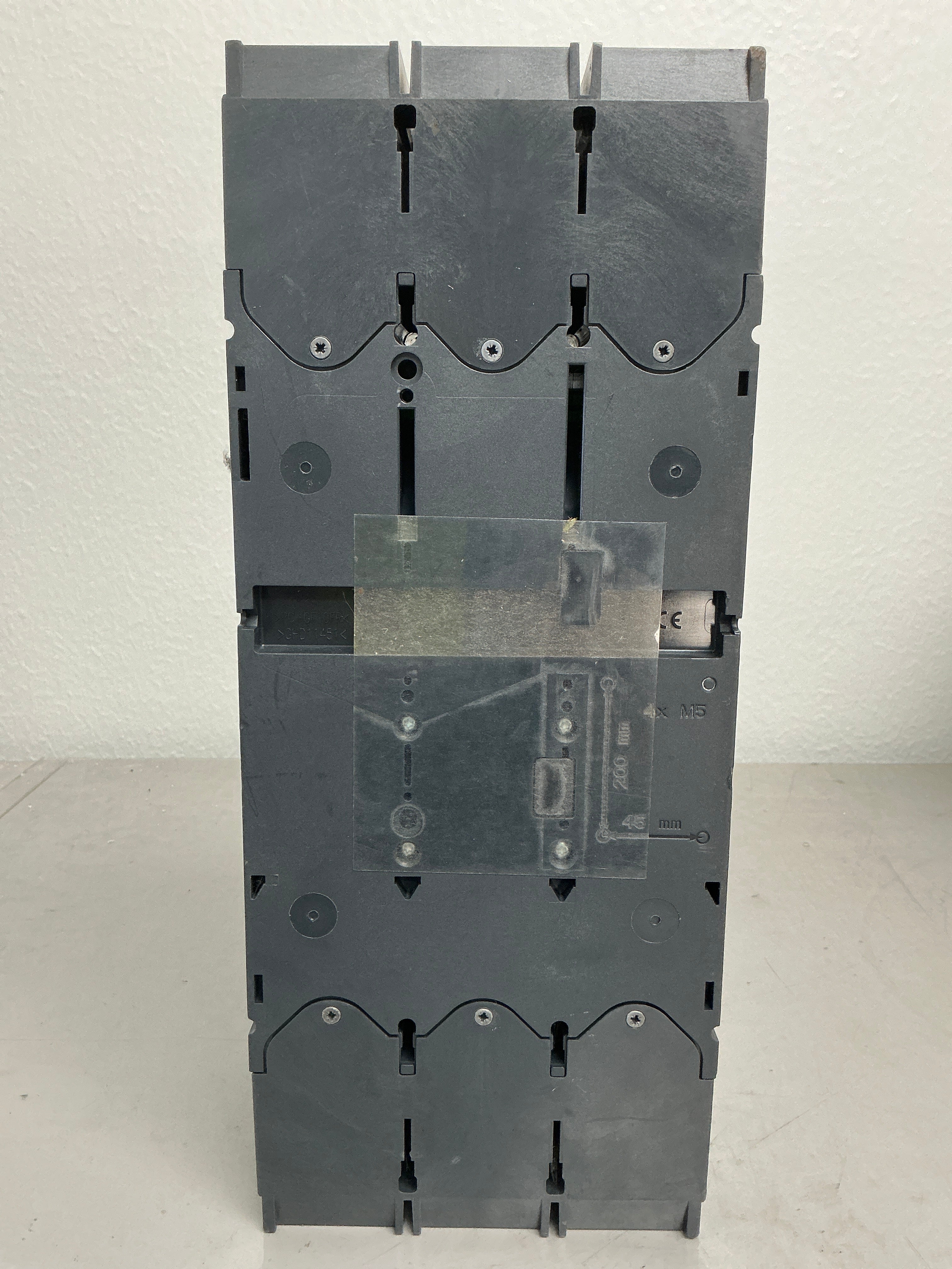 New Square D LJL36400CU33X 3 Pole, 400 Amps Circuit Breaker