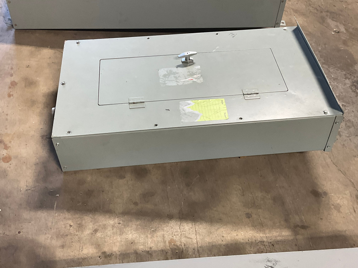 Used Eaton Nema 3R Panelboard 100 Amp Main Breaker 18 Cir 120/208/240 Volt (item#p11)