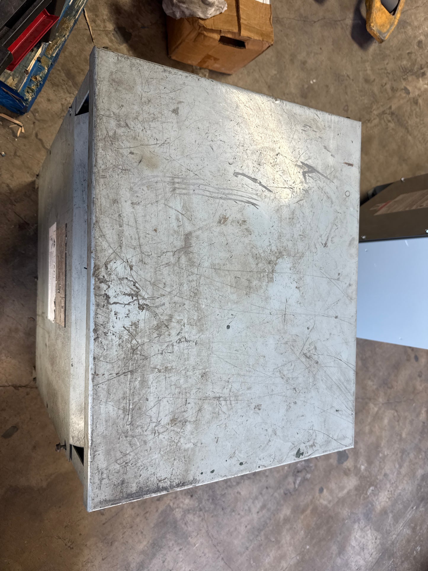 15 KVA Transformer, Primary 480, Seconday 208/120 Volts (item#t1)