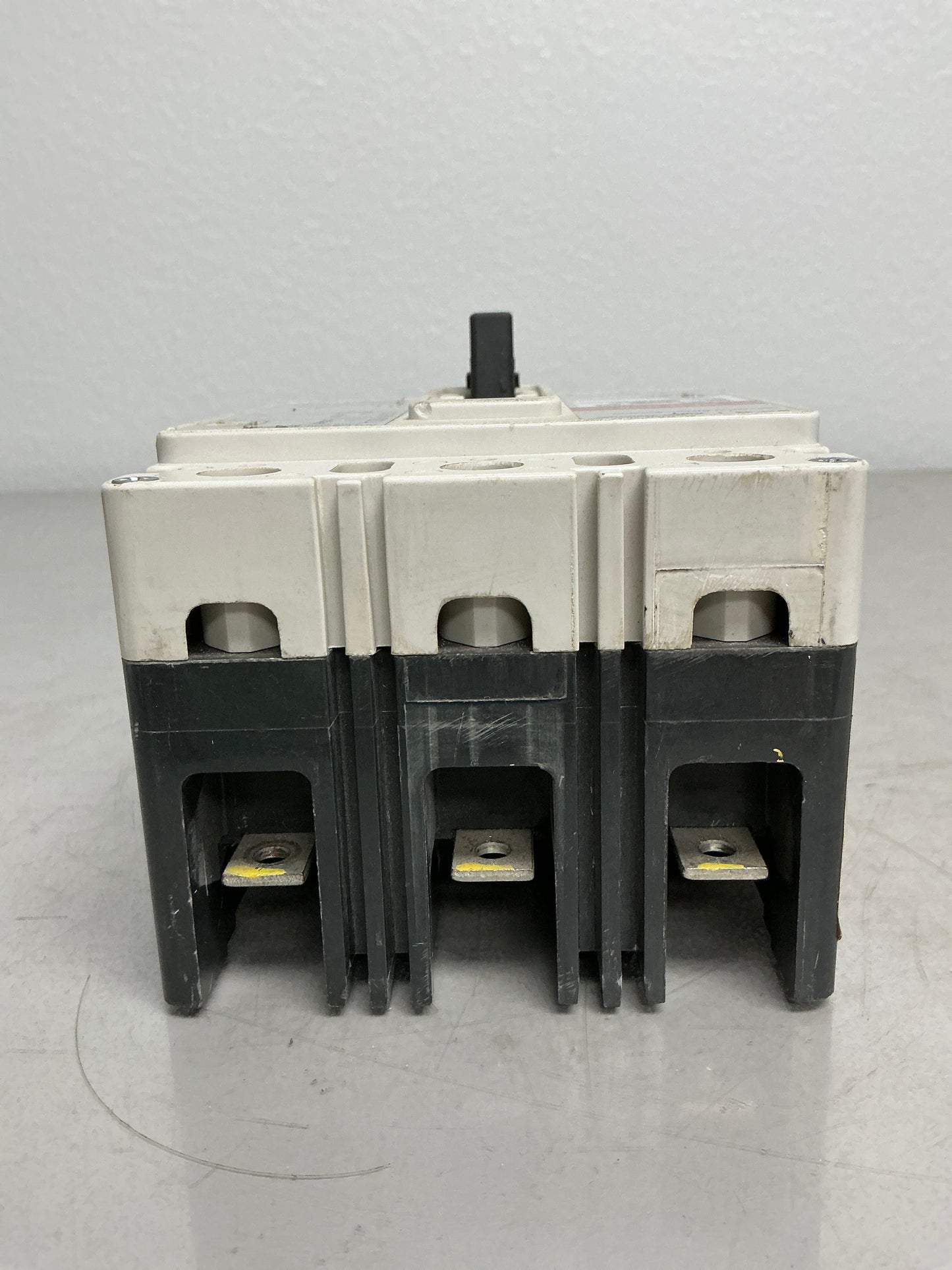 New Eaton HFD3090 3 Pole, 90 Amps, 600 Volts