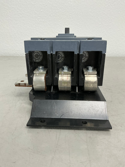 New Siemens QR23B200 200 Amp 240 Volt 3 Pole Breaker With Panel Kit