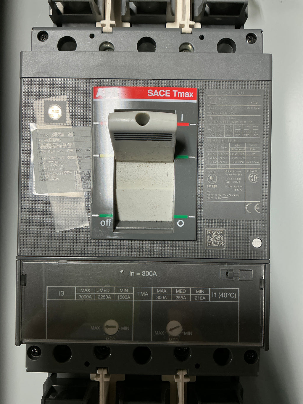 New ABB XT5HU330ABFF000XXX 400 Amps Enclosure XT5ENCL400S