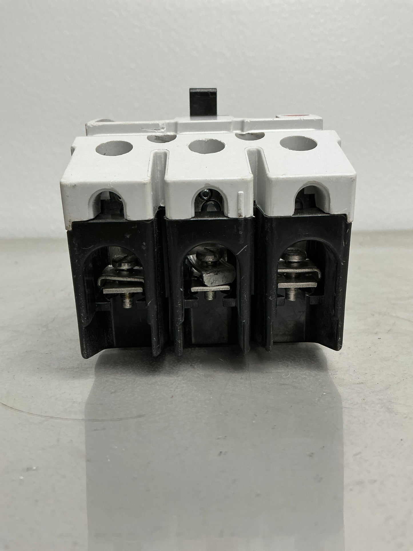 Used ABB TEYL3020B 3 Pole, 20 Amps, 480 Volts