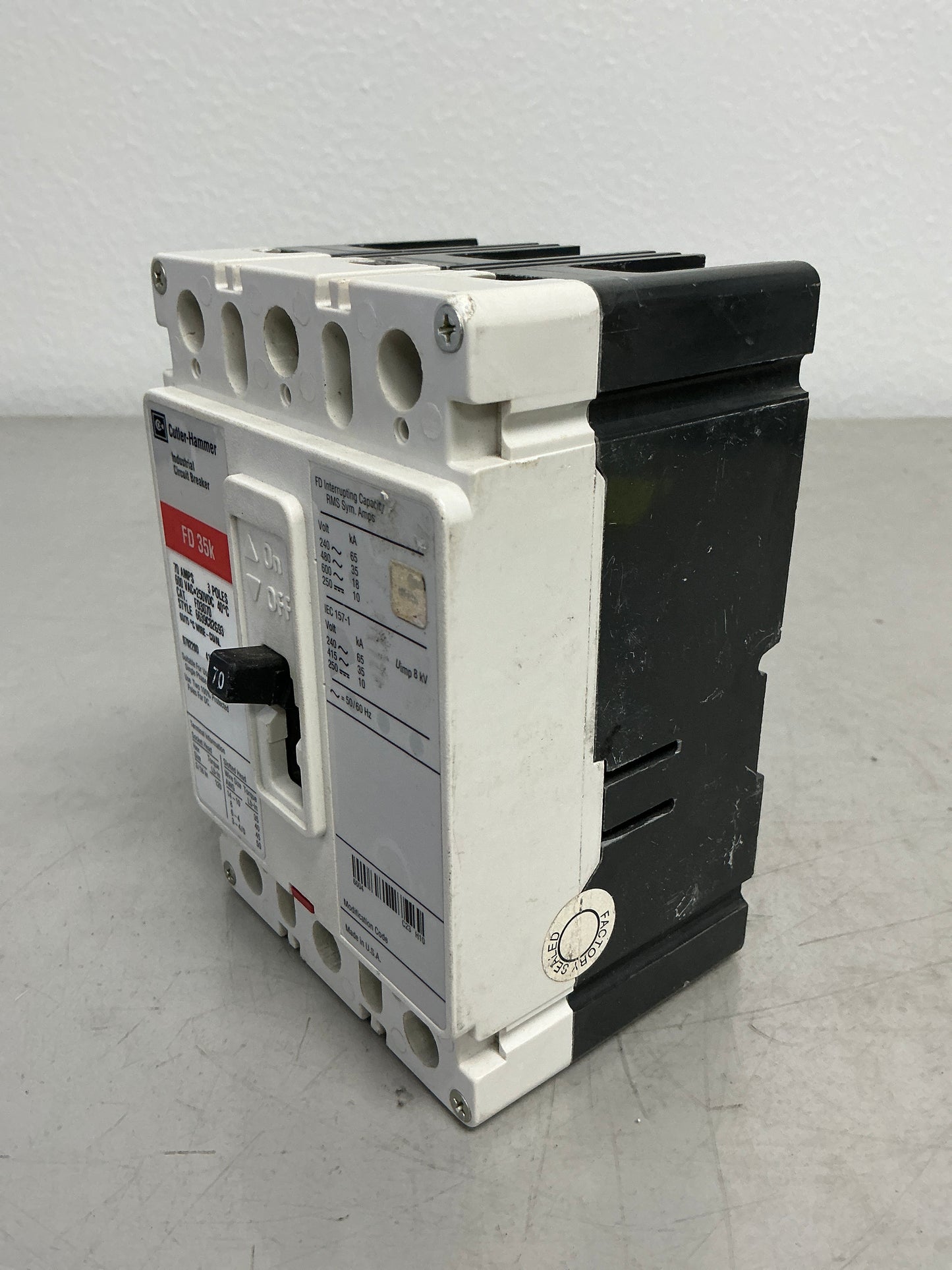 *CHIPPED* New FD3070 3 Poles, 70 Amps, 600 Volts