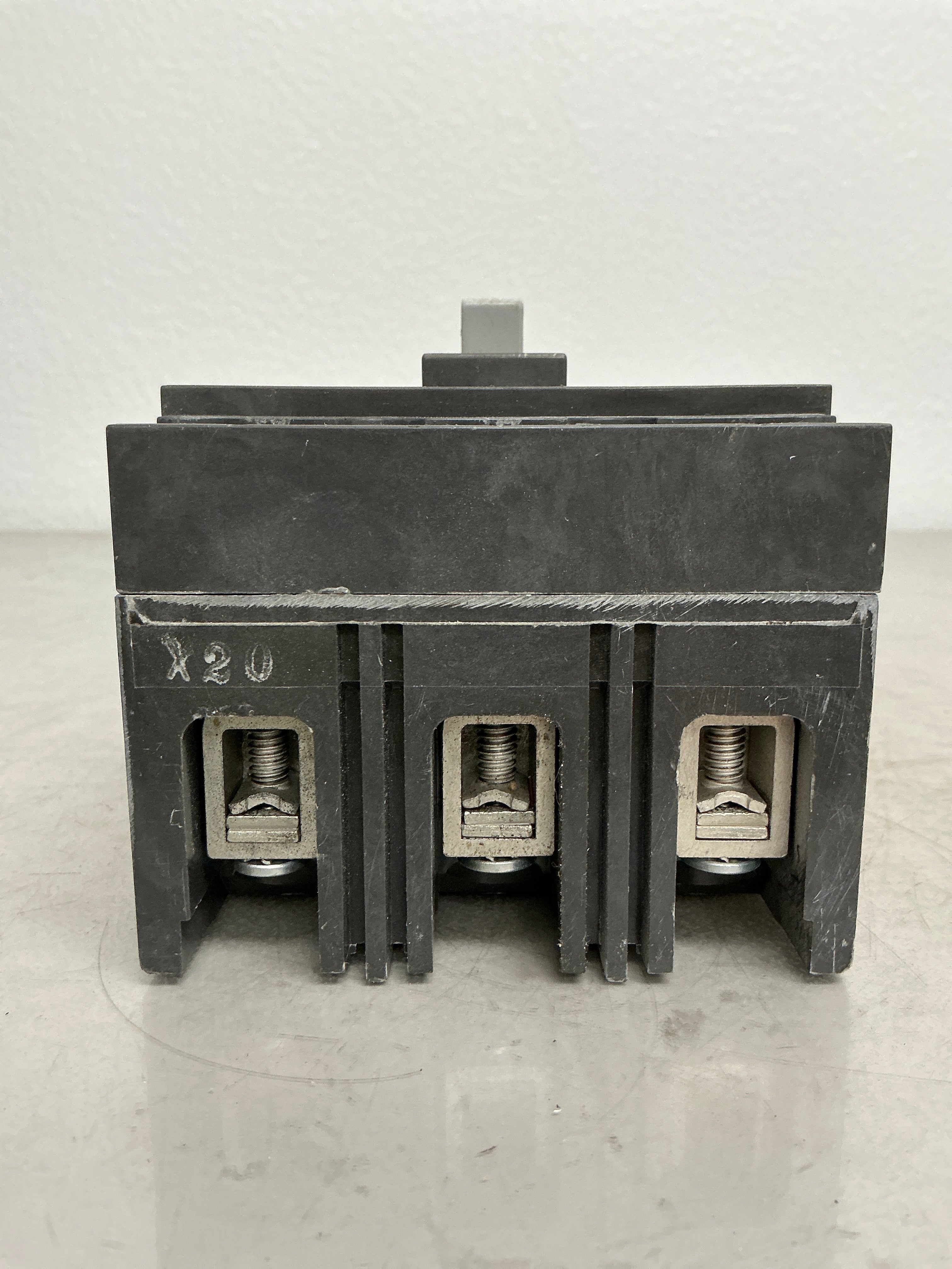 Used THED136020V 3 Pole, 20 Amps, 600 Volts Circuit Breaker