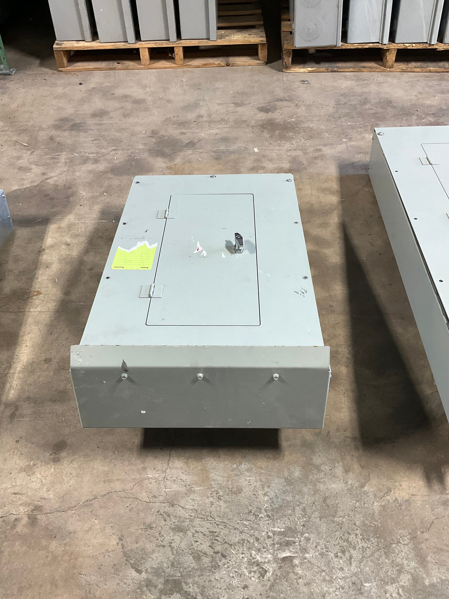 Used Eaton Nema 3R Panelboard 100 Amp Main Breaker 18 Cir 120/208/240 Volt (item#p11)