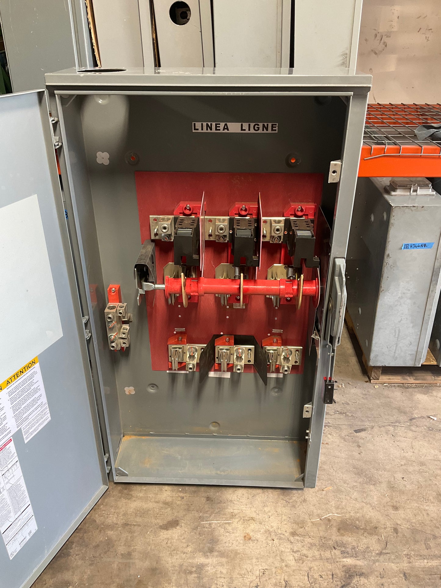 Used Square D H365NR Disconnect 400 Amp 600 Volt Fusible Outdoor 3R