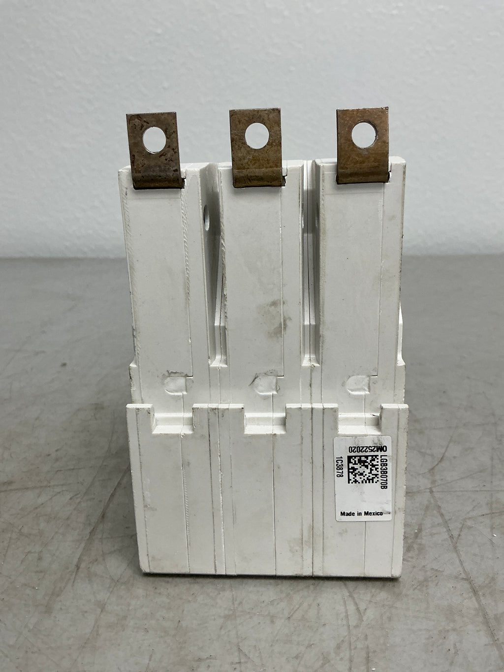*CHIPPED* Used Siemens LGB3B070 3 Pole, 70 Amps, 480 Volts