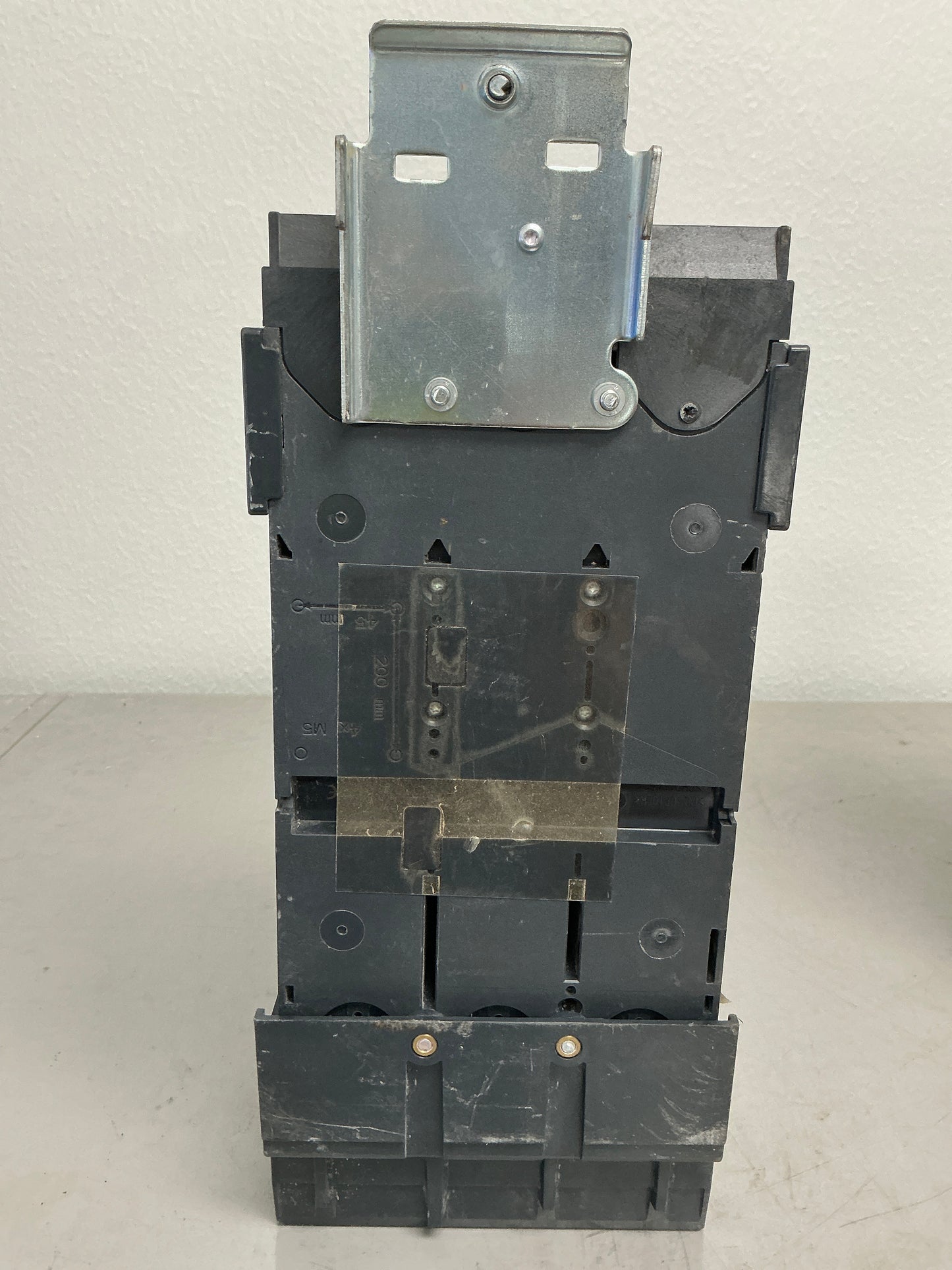 Used Square D LGA36400U44X 3 Pole, 400 Amps, 600 Volts