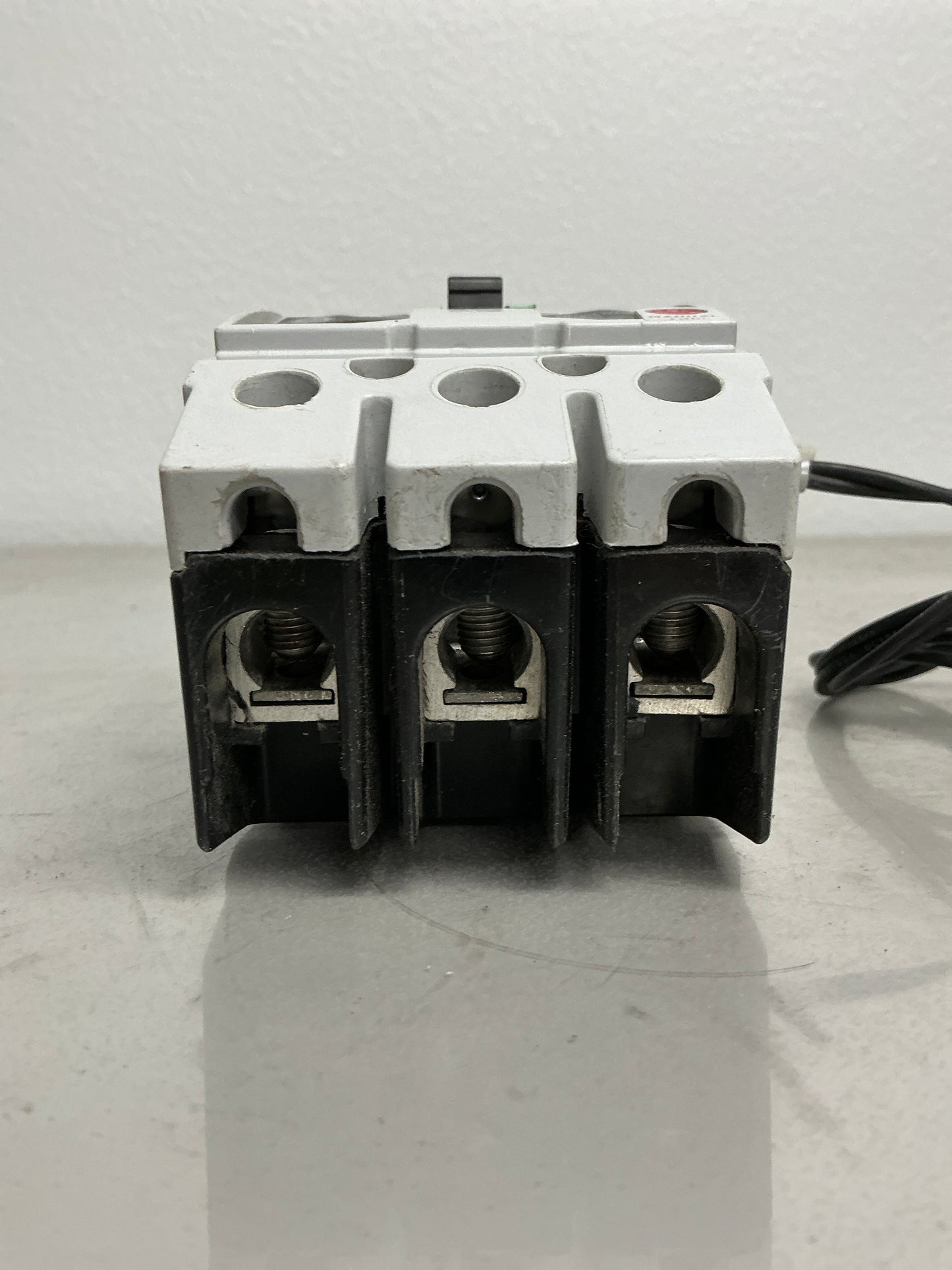 Used TEYL3040B with Shunt trip 3 Pole, 40 Amps, 480 Volts