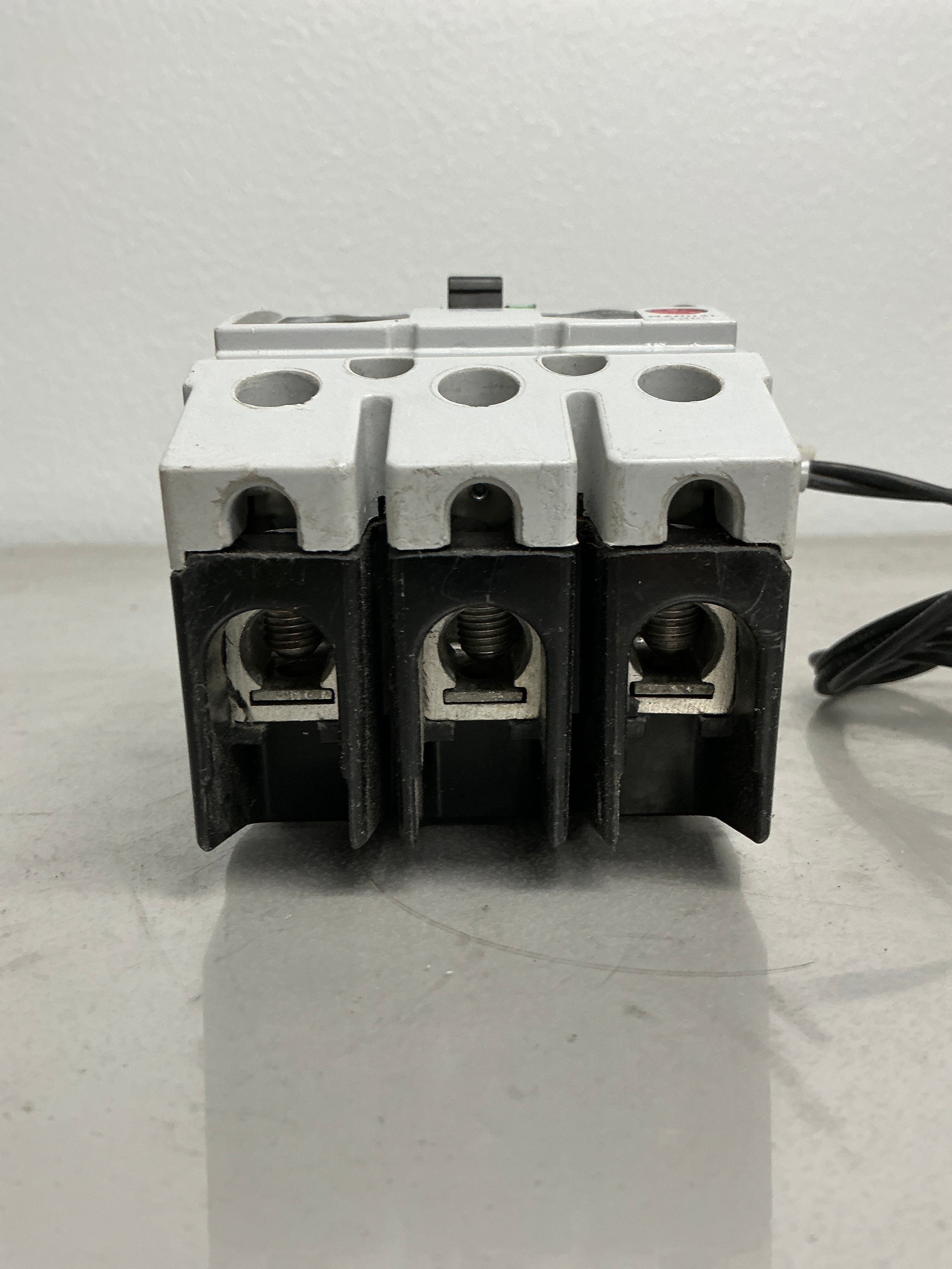 Used TEYL3040B with Shunt trip 3 Pole, 40 Amps, 480 Volts