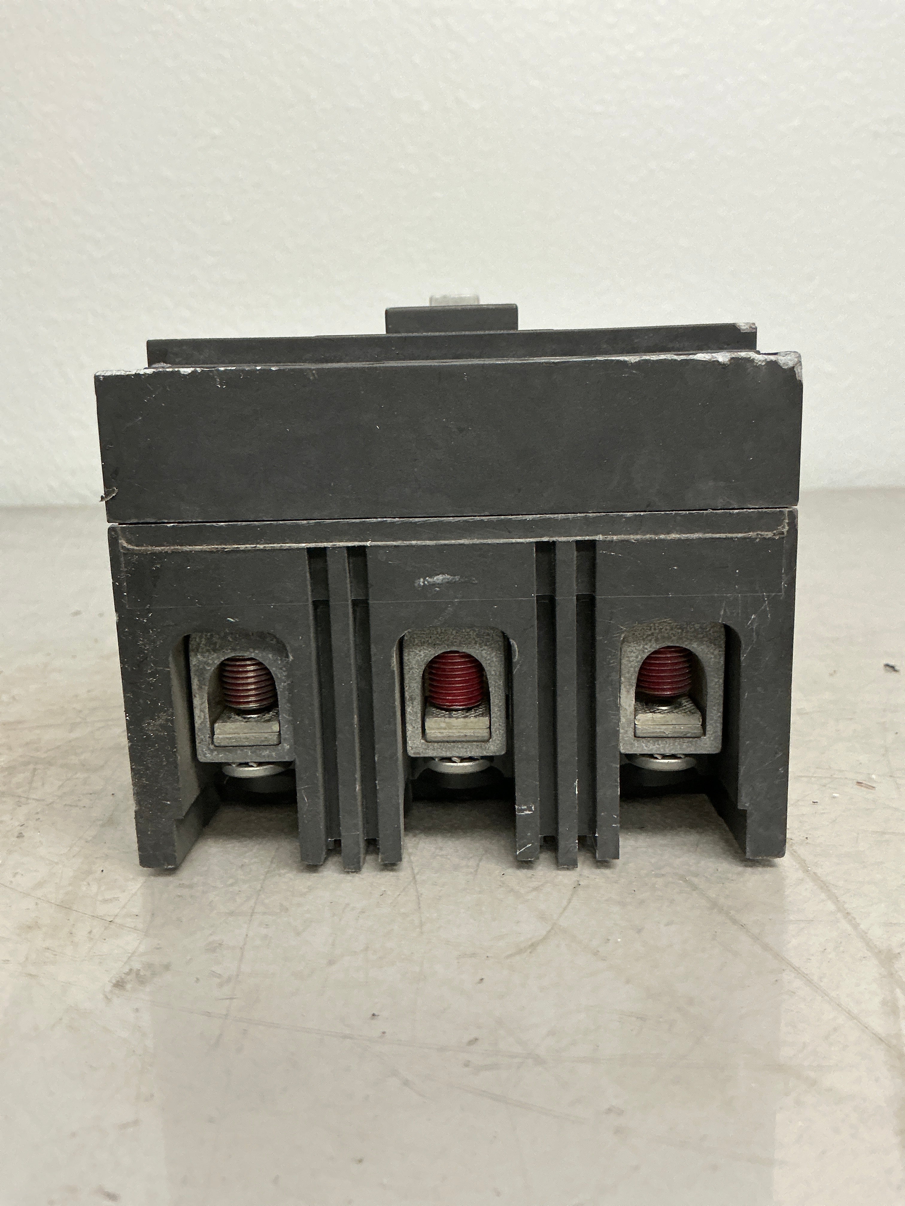 Used TED134090 3 Pole, 90 Amps, 480 Volts Circuit Breaker