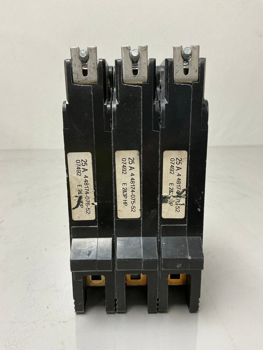 Square D EDB34025 3 Pole, 25 Amps, 480 Volts Circuit Breaker