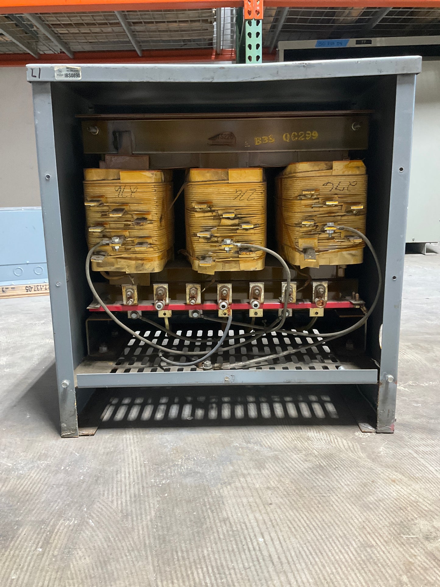 30 KVA Transformer, Primary 480, Seconday 208/120 Volts (item#t2)