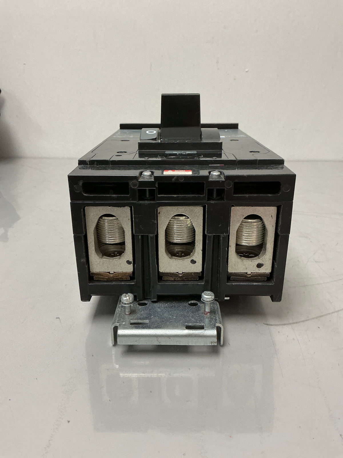 Used Square D LA 519568P28 3 Pole, 400 Amps, 600 Volts Circuit Breaker