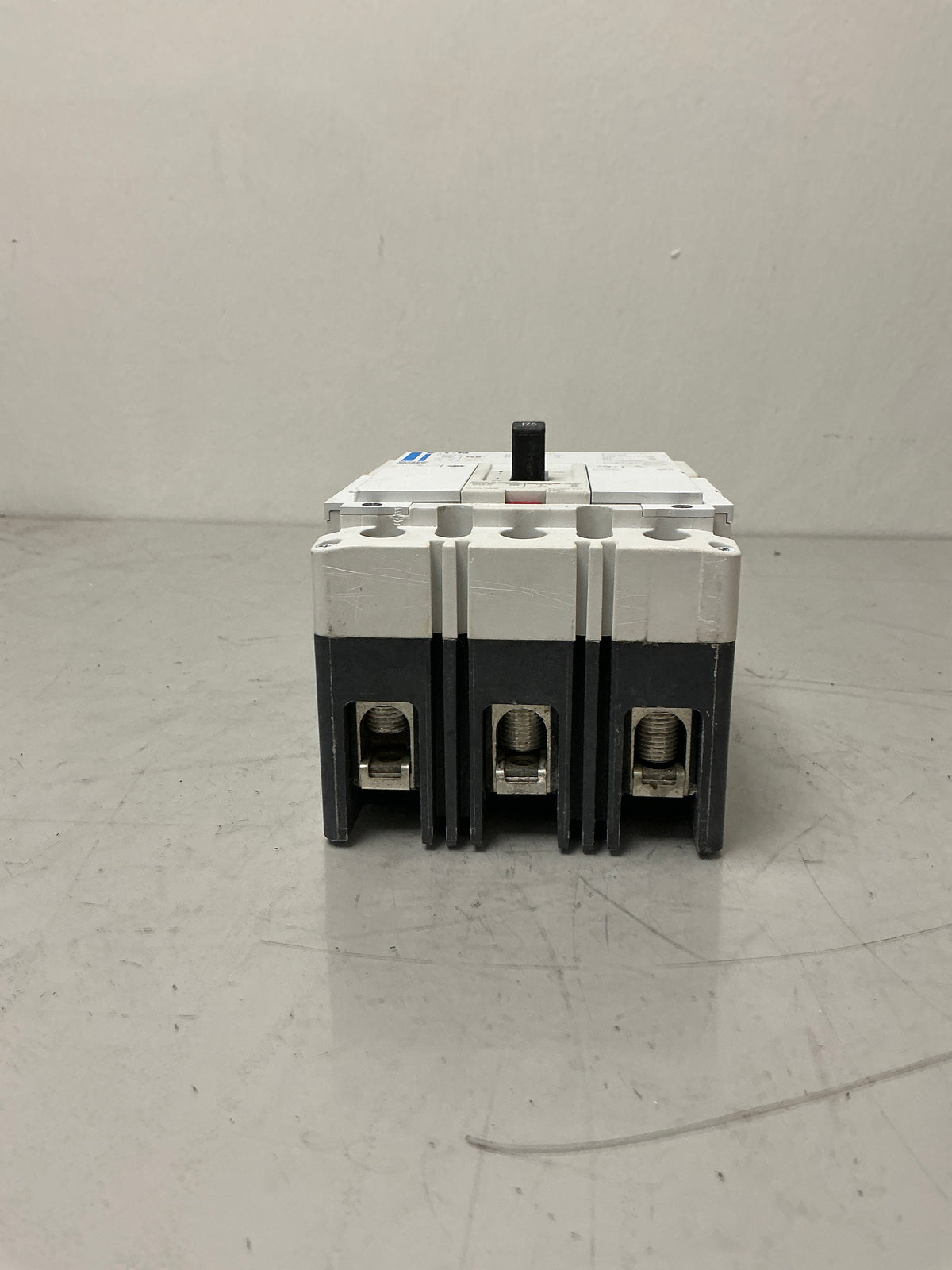 New Eaton PDG23M0175TFFL 3 Pole, 175 Amps, 600 Volts Circuit Breaker