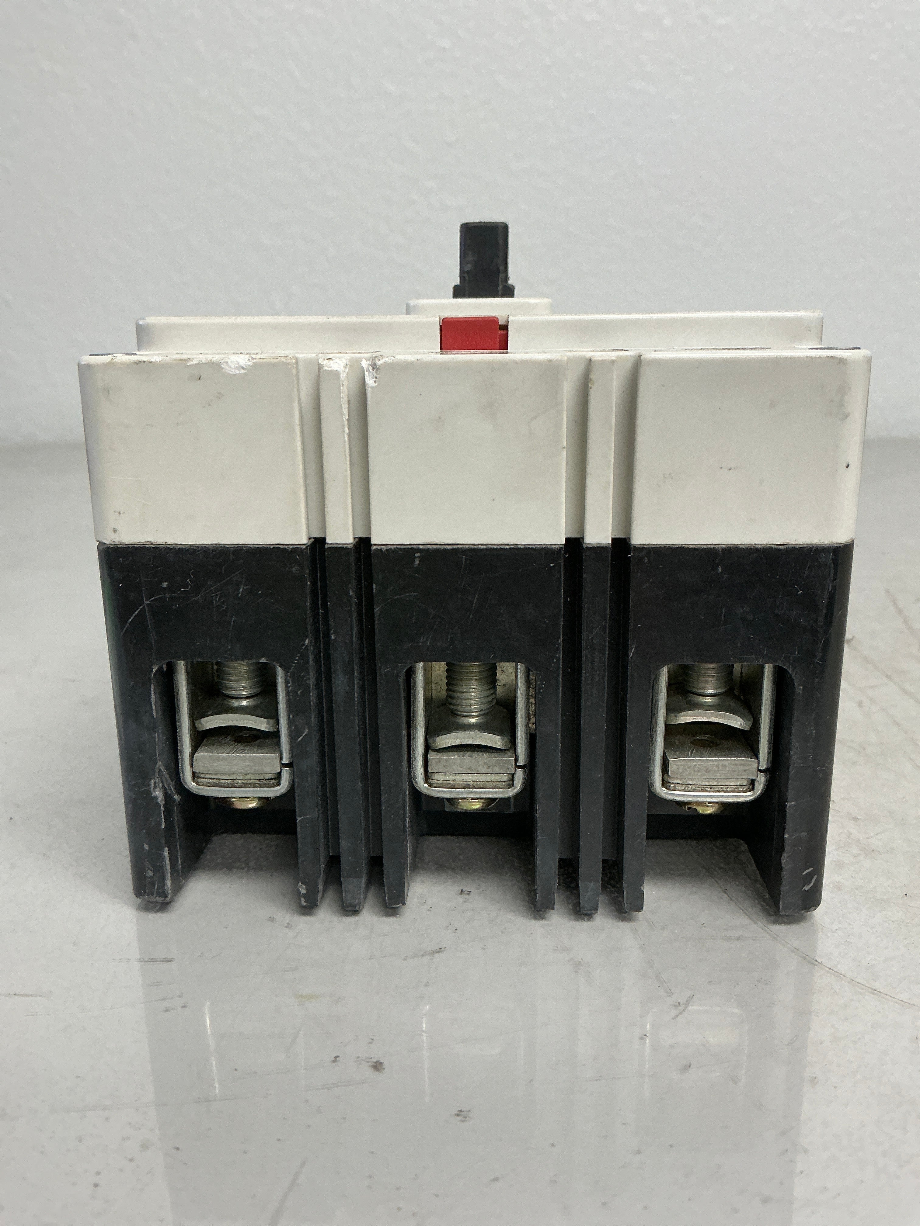Used HFD3050L 3 Poles, 50 Amps, 600 Volts