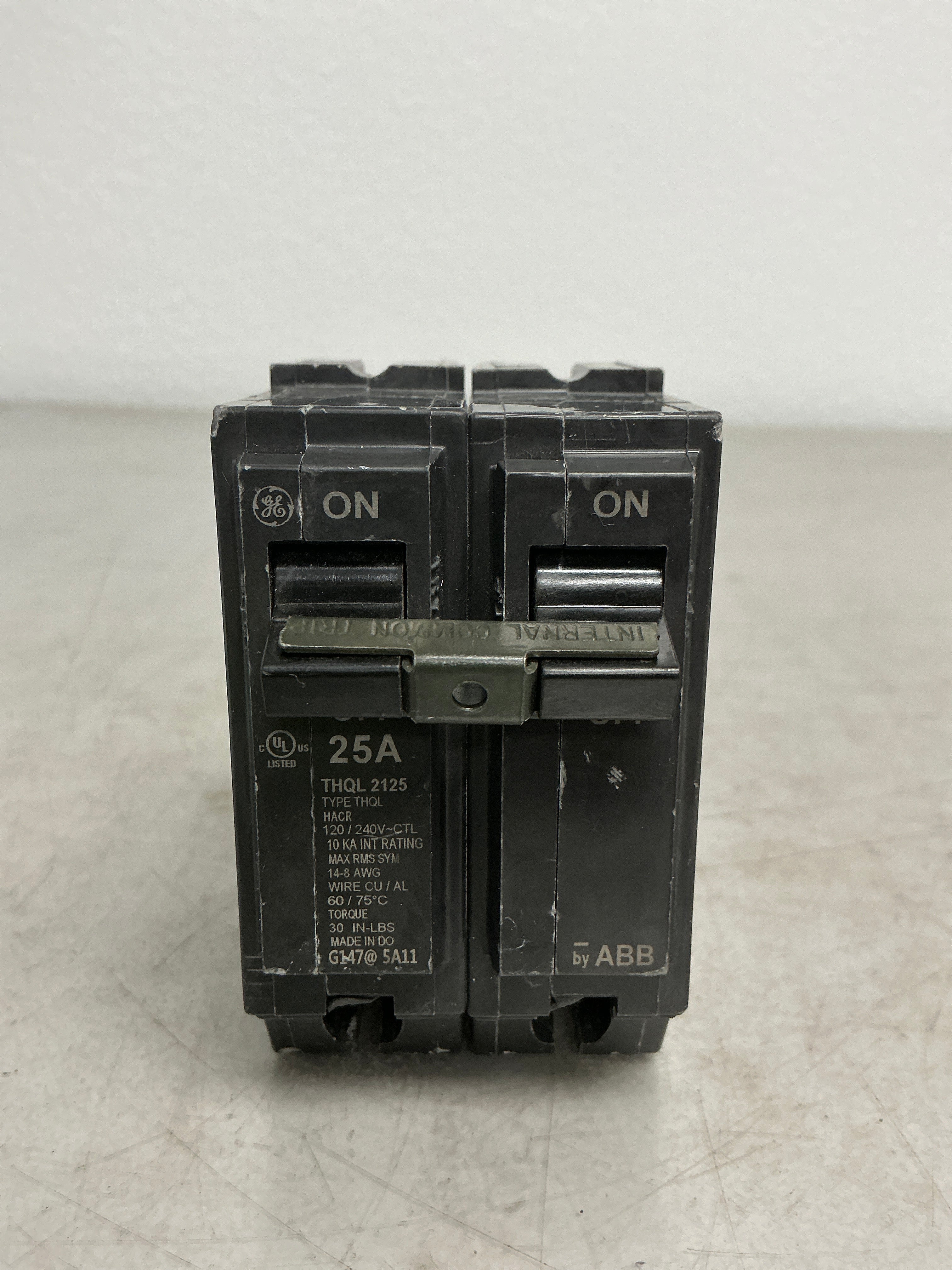 Used THQL2125 2 Pole, 25 Amps, 240 Volts