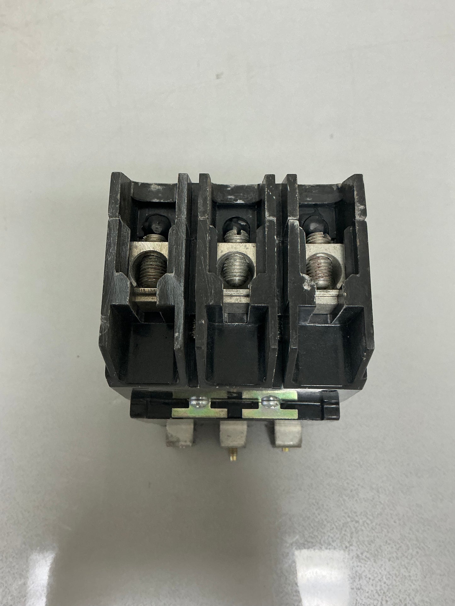Used General Electric TEY330 30 Amp, 3 Pole, 480 Volt Breaker