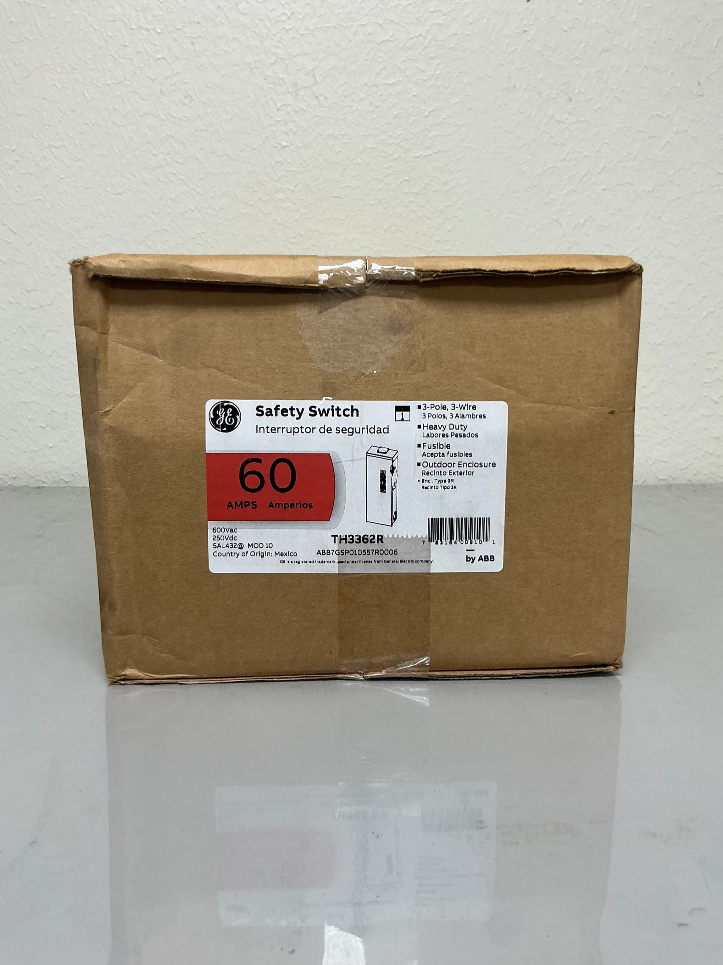 New In Box General Electric TH3362R 60 Amp, 600 Volt, Outdoor, Fusible, 3 Phase Disconnect