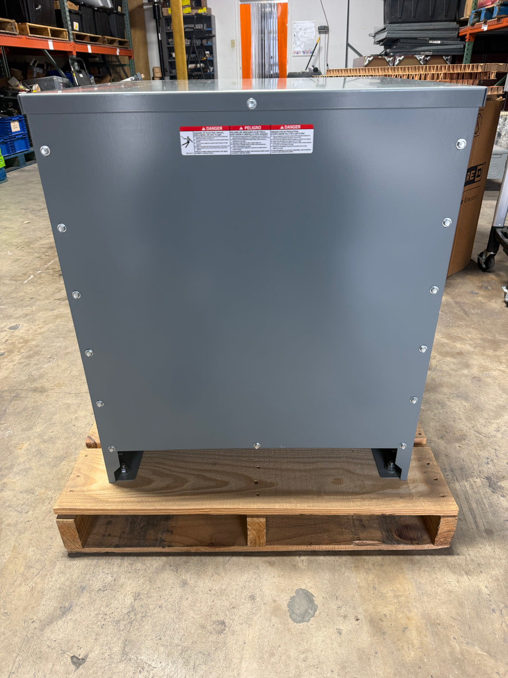 New Square D 45 KVA Transformer, 3 Phase, Primary 480, Secondary 208/120 Delta Y