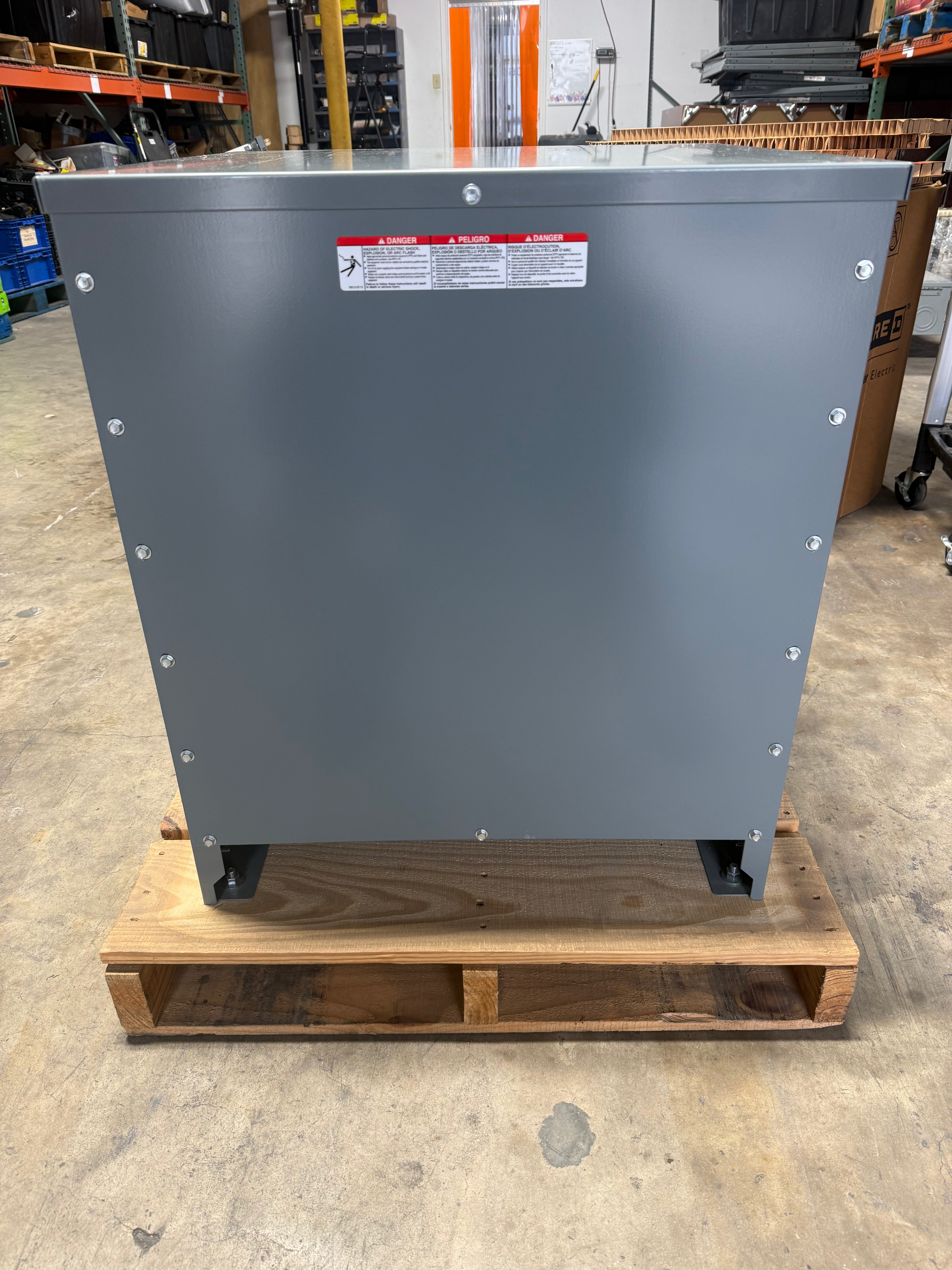 New Square D 45 KVA Transformer, 3 Phase, Primary 480, Secondary 208/120 Delta Y