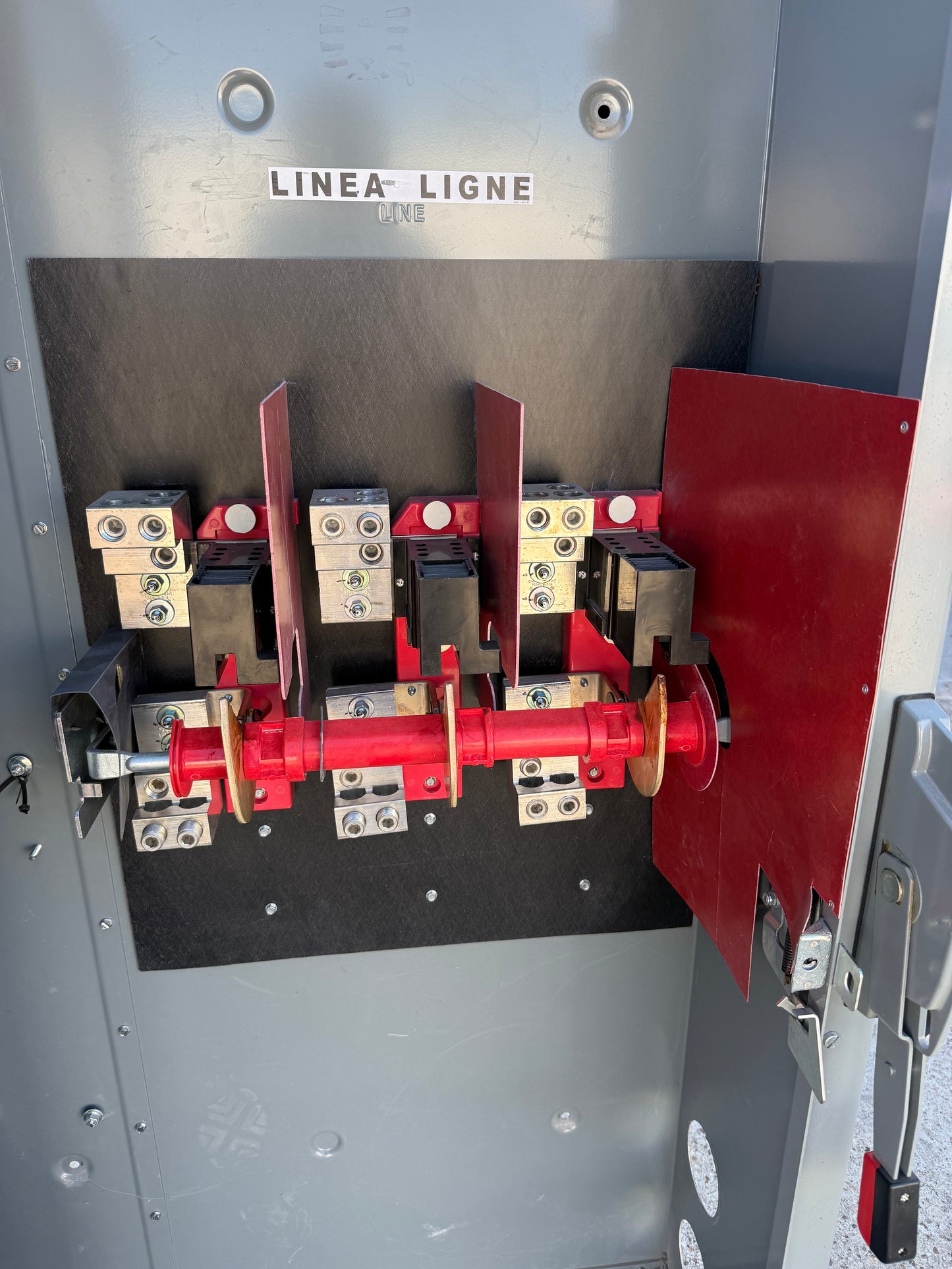 Used HU367R Square D Disconnect, 800 Amp, 600 Volt, 3R Outdoor, Non-Fused